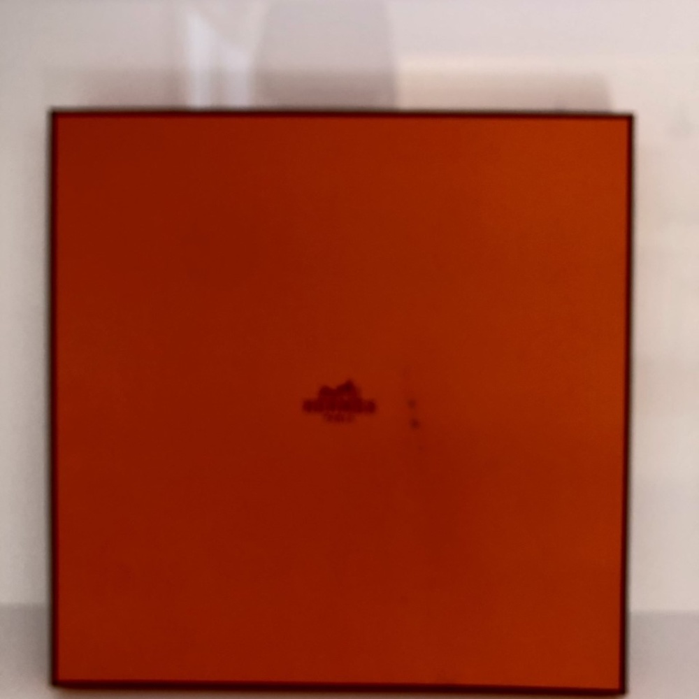 Authentic Hermes silk scarf - Picture 3 of 9